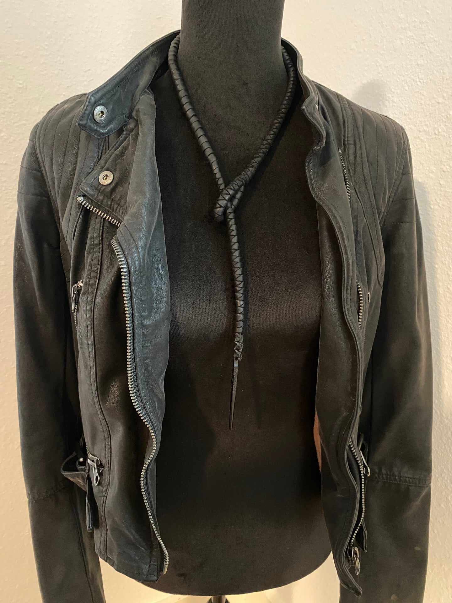 Black Leather Lariat w/ Metal Spike